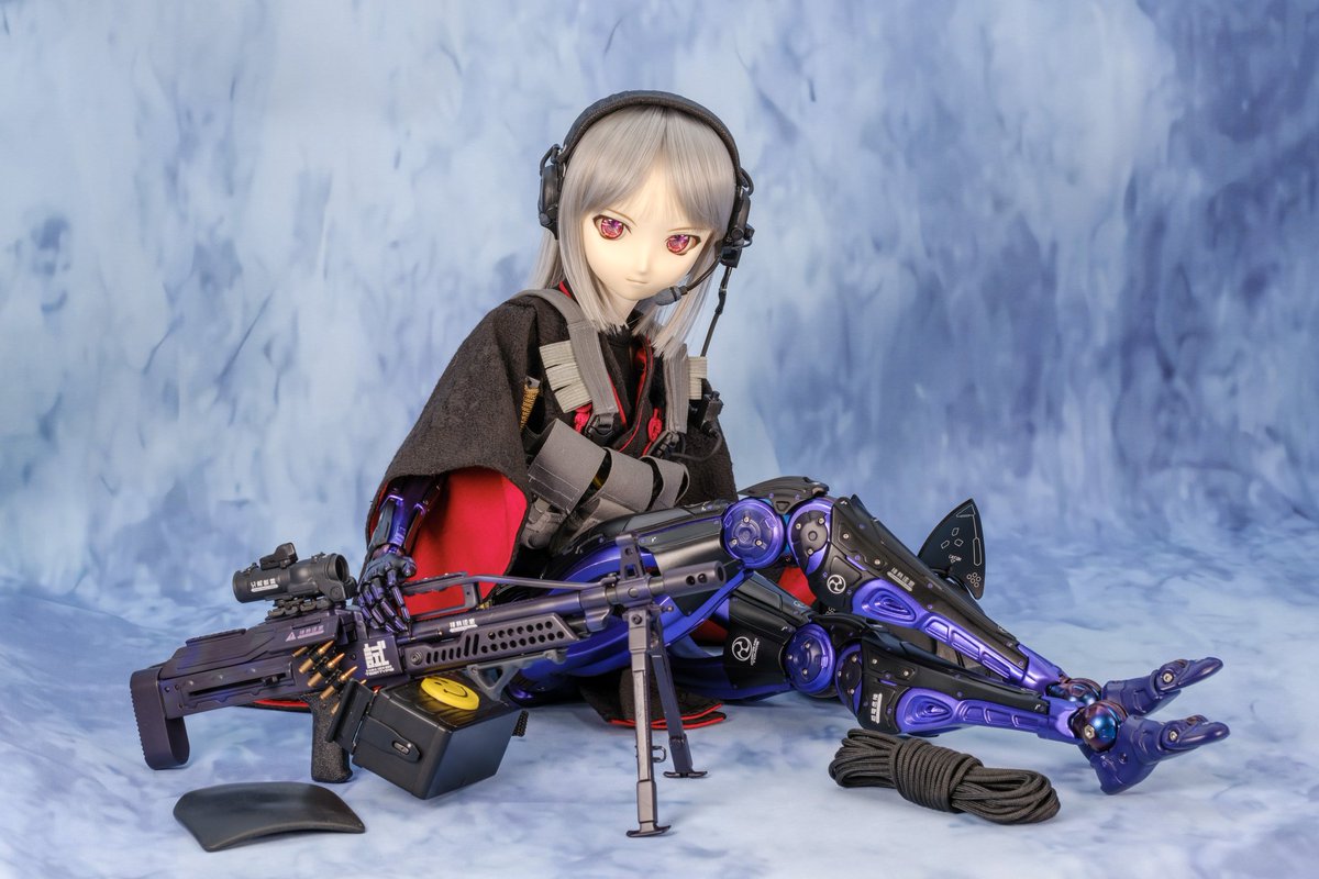 Rrurilapis's tweet image. (商品情報)
 品物: PKP &quot;Pecheneg&quot;試作型。
プロトタイプ製作 &amp;amp;アフター組立仕上げ:紅椿、七夜 
内容物: 本体X1、ドラムマガジンX1、スリング X1、20発弾帯X1、ダットサイトX1。

#武装ドール
#ShadowDesign