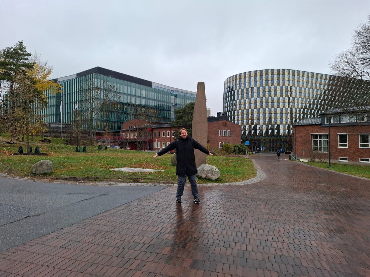 OndrejZika's tweet photo. 🚨 Very excited to share that I have recently joined 🇸🇪 @karolinskainst to work with @neuronsson on a computational and neural approaches to understanding psychiatric conditions, particularly anxiety and depression! https://t.co/V78h3EGWov