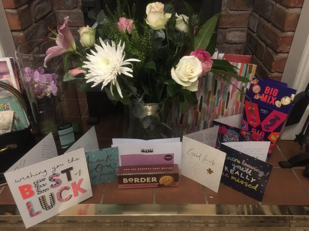 Last physical day at Queen Elizabeth hospital &amp;thanks to the lovely people in Day Case Edu,Practice Placement Team &amp; the educators on the 7th floor that have let me hot desk with them,I’ll really miss you 💙
Feeling the❤️with flowers from the AHPs at SoH still going strong 💙