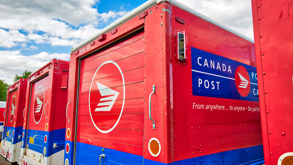 To get the 10% discount on 2024 Q3 metered utility bills, pay by Thu, Dec 5. Due to the ongoing Canada Post strike, use alternative payment methods like online via myRichmond or in-person at the City Hall or at your bank. 
Details: bit.ly/4eDoNmF
#RichmondBC