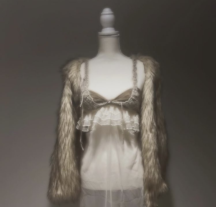 veivetchica's tweet photo. this wool bralette &amp; eyelash crochet mini-kini coverlette, accented by a fur bolero by girl in sheep’s clothing… currently drooling https://t.co/qvMAHID6Lm