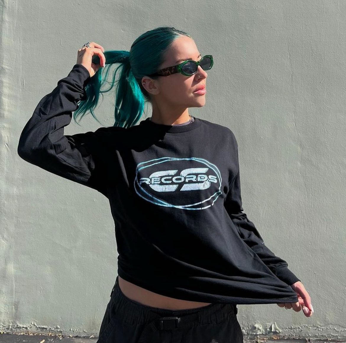 charlottesands's tweet image. BLACK FRIDAY SALEEEEE YEE HAW 25% OFF ALL APPAREL &lt;3333 including the “CS RECORDS” shirt which is probably my favorite merch we’ve ever made so grab yours before they’re gone for good :,) charlottesands.com