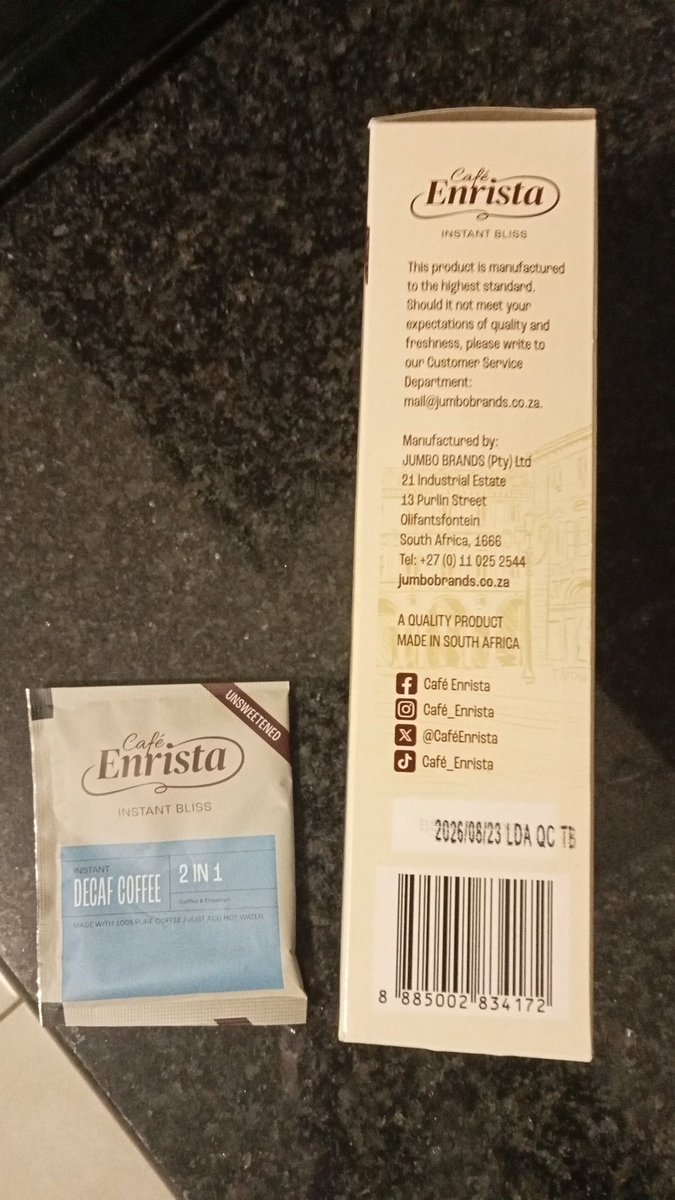 Korsten77's tweet photo. @CafeEnrista really? Another empty sealed sachet in the box. Number 3 in this box https://t.co/3HigJWkMsW