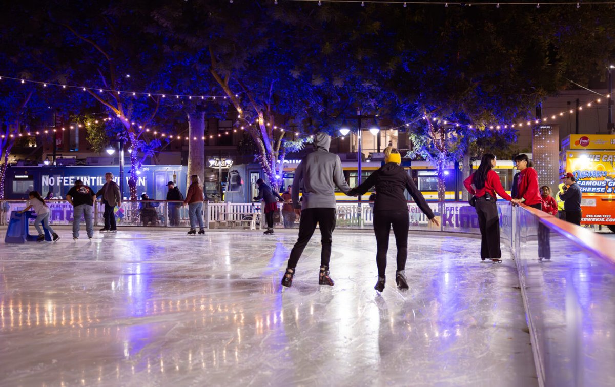 Where will you skate? 
Both the #FolsomIceRink and #DowntownSacSkates are open for skating under the stars.
folsomicerink.com
downtownsac.org/downtown-sac-e…