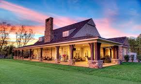 Paul Van Buren’s course is unique, and so is he. His facility, Kanawha Club, is a private, single-owner 9-hole par 3 near Richmond that is both demanding and maintained at a super high level. Pat Jones talks to PVB about his club, his career and life in one of Virginia’s best