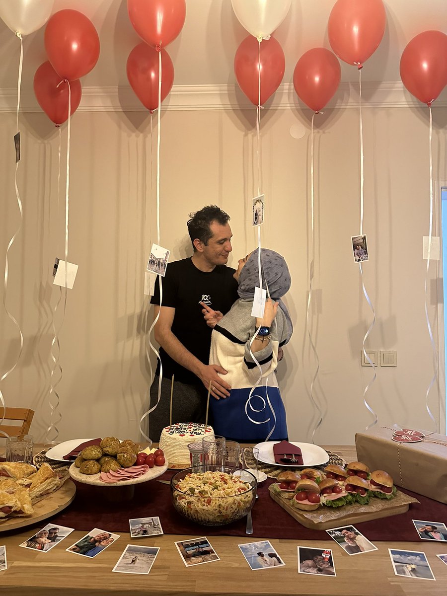 Mervecnr18's tweet photo. @MucahitKayis Burda bir anı köşem oldu ve bunu güncellememişim🙈

Bu arada benim canımın parçası iyi ki doğdu🧡

#081024 https://t.co/Ooeqf1ahGt