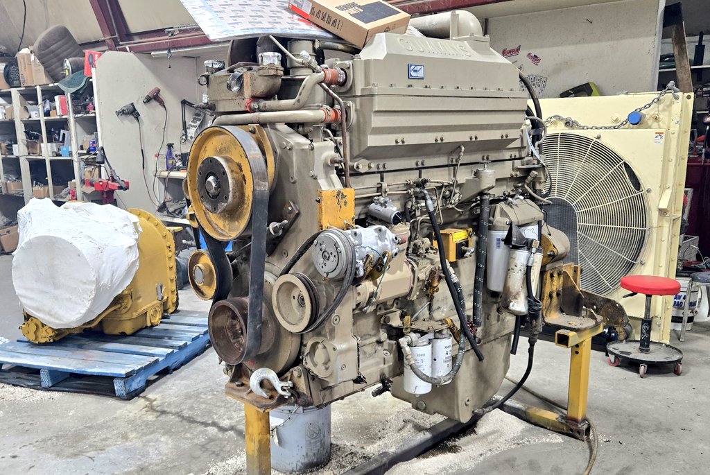 WelkerFarmsInc's tweet image. 🤔 I spy some big components on the Welker shop floor. Looks like a massive winter project has begun!

#welkerfarms #bigproject #supertopsecret #letsdothis