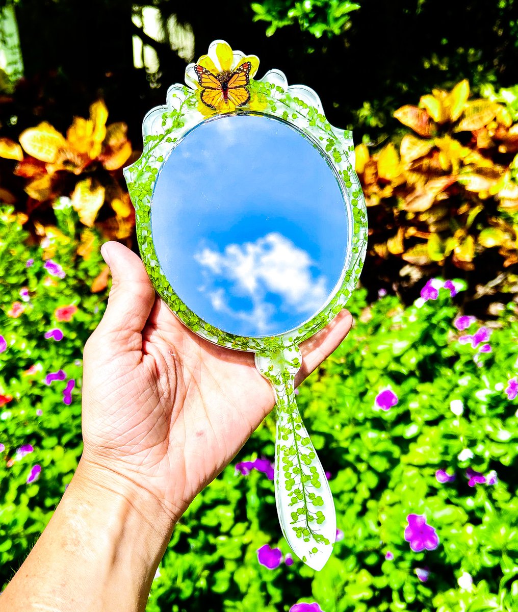 Milky Monarch Green Dragon Handheld Mirror🌿