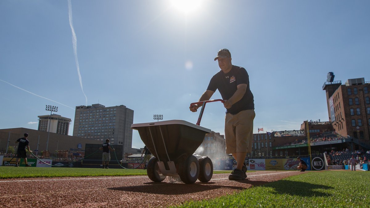 Toledo Mud Hens (@mudhens) on Twitter photo WE'RE HIRING: The Mud Hens are searching for an experienced Assistant Turf Manager to join our team!
For the full job description and to apply, visit: bit.ly/mh_hiringturf WE'RE HIRING: The Mud Hens are searching for an experienced Assistant Turf Manager to join our team!
For the full job description and to apply, visit: bit.ly/mh_hiringturf