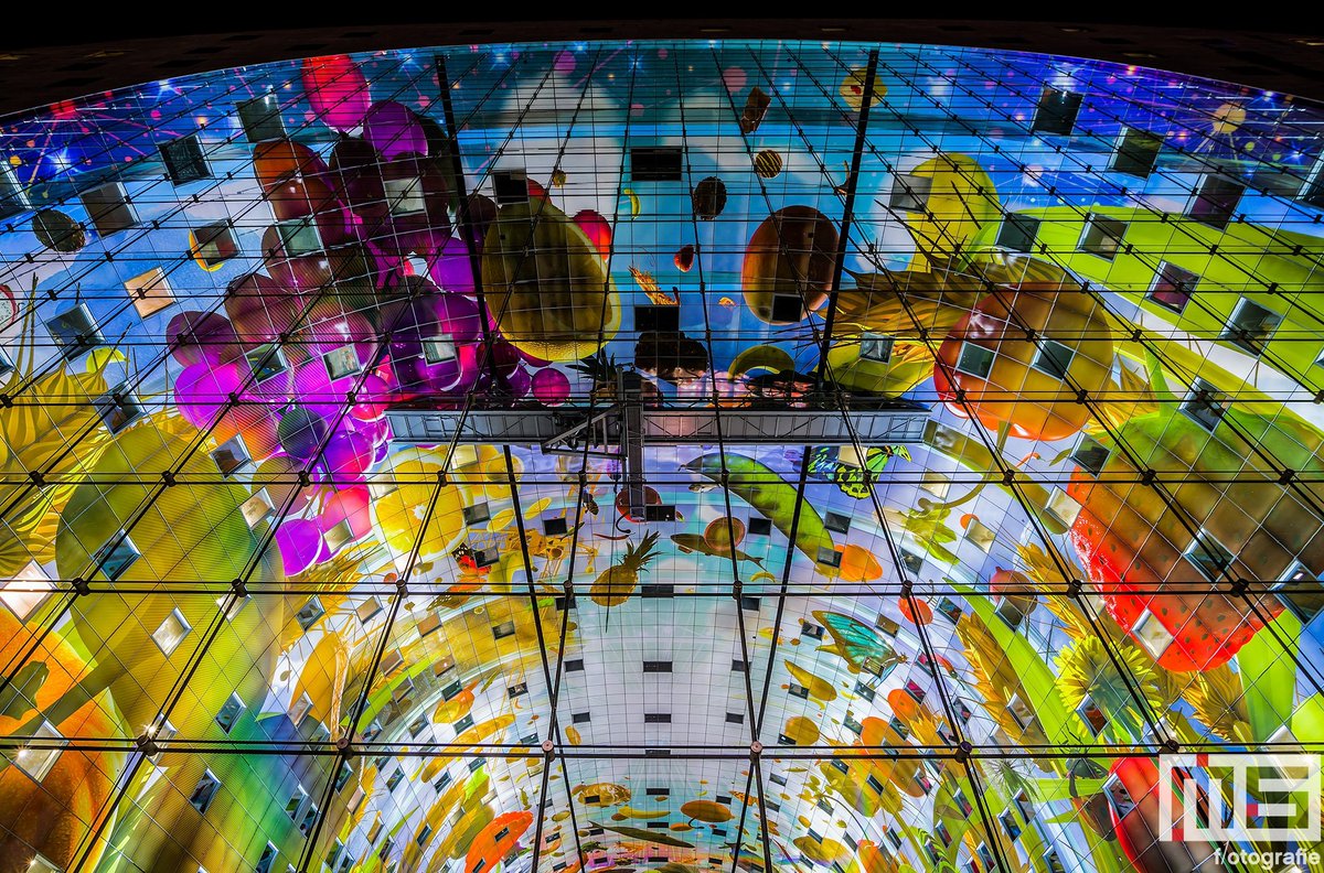 marcvanderstelt's tweet photo. Kleuren kleuren en nog meer kleuren in de Markthal in Rotterdam by Night
#architecture #markthal #fotografie #photograpger #architecturephotopgrapher #colors #kleuren #rotterdam
Meer op: https://t.co/NZHAwkj6ub https://t.co/RsDyb6rERT