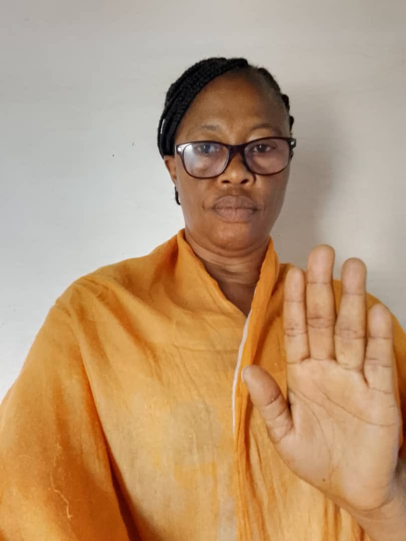 Mme Rose Mbuyi point focal #RSLF dit non à la violence basée sur le Genre à l égards des femmes&amp;filles au Kasaï Oriental en RDC,cela constitue une violation des leurs droits
#PasDExcuse
#16joursdactivisme
<a href="/tufaulu/">Tufaulu Pamoja</a> <a href="/SwedeninDRCongo/">Sweden in DR Congo</a> <a href="/FifiBaka/">Baka Fifi</a> <a href="/FMwangilwa/">Faida Mwangilwa</a> <a href="/annytenga/">ANNY  T. MODI</a> <a href="/KvinnaKvinnaINT/">Kvinna till Kvinna International</a>