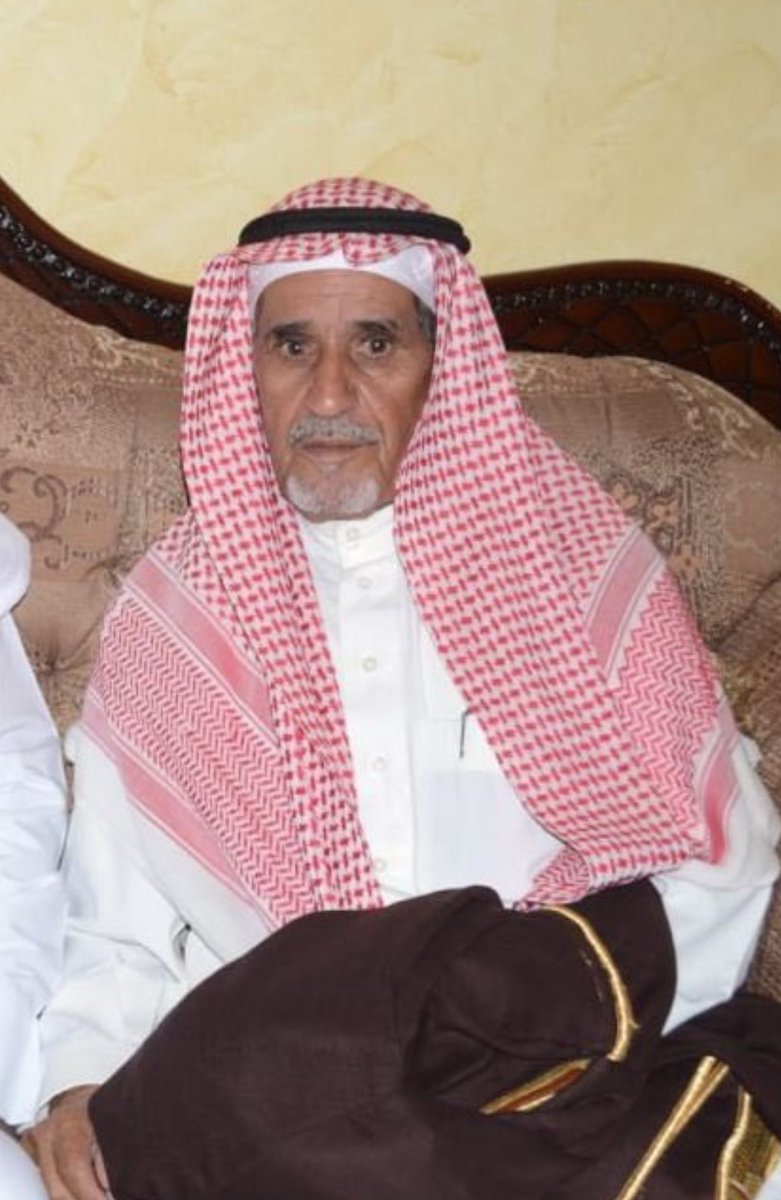 كنت يا عم ، مثال الصديق الناصح والأب العطوف.
طبت حياً وميتاً يابو أبراهيم .
الله يرحمه ويغفر له ويجعل مثواه الفردوس الاعلى من الجنة .

 #حميان_سعود_الحميان