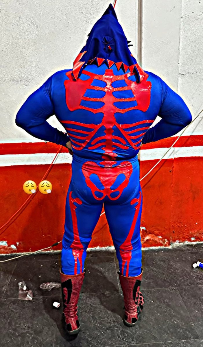Lucha_erotica3x's tweet photo. L.a. park jr, ¿de frente ó de espaldas?
Los rudos también tienen su lado bueno ☺️👌🏻
#luchador #luchadorrudo #luchadorenmascarado #luchadorsexy #laparkjr https://t.co/NI4tRqnCCC