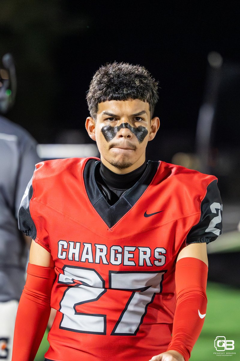 Strawberry Crest vs Plant City #football #gameday #strawberrycrest #peachybrassstudios #photographer #sportsphotographer #sportsphotography @crest_hsfb