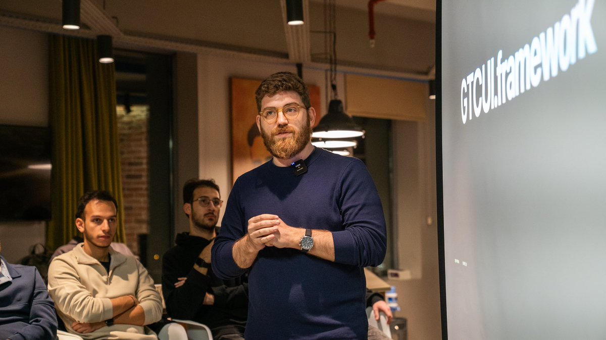 teknasyon's tweet photo. Appy Hour serimizde bu ay Teknasyon Creative Developer @seyfoyun , “Implementing Design Systems in Swift” konulu sunumunu gerçekleştirdi.
Bir sonraki etkinlikte görüşmek üzere!
#TeknasyonTech #AppyHour https://t.co/poSKGNVL1v
