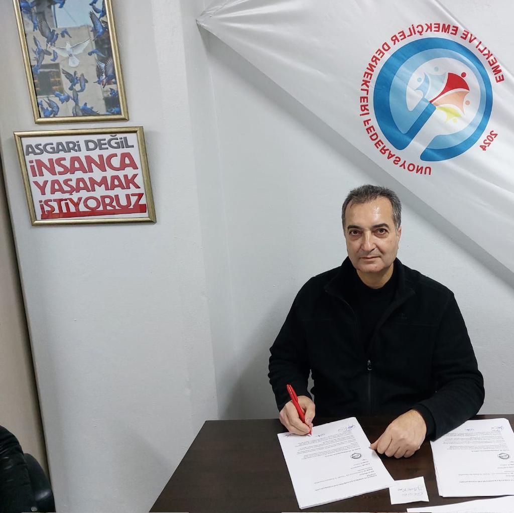 Nuh ERDOĞAN (@nuherdogan41) on Twitter photo <a href="/gonulborann/">Gönül Boran Özüpak</a> <a href="/EmedFederasyonu/">Emekli ve Emekçiler Dernekleri Federasyonu</a> Yürüdüğümüz yolda hep birlikte vereceğimiz Emek mücadelemizde;
ALLAH UTANDIRMASIN.
Sevgi ve Saygılarımla.
Nuh ERDOĞAN
#MücadeleciEmeklilerDerneği <a href="/gonulborann/">Gönül Boran Özüpak</a> <a href="/EmedFederasyonu/">Emekli ve Emekçiler Dernekleri Federasyonu</a> Yürüdüğümüz yolda hep birlikte vereceğimiz Emek mücadelemizde;
ALLAH UTANDIRMASIN.
Sevgi ve Saygılarımla.
Nuh ERDOĞAN
#MücadeleciEmeklilerDerneği
