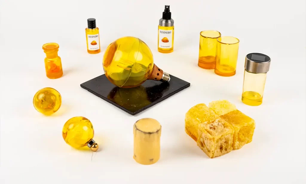 beonloop's tweet photo. 🍃🌟 Pine Glass: vidrio biodegradable hecho con resina de pino.
💚 Resistente, transparente y sostenible. 🌍✨ Finalista nacional en los @JamesDysonAward 👉 https://t.co/EYe0w96OGs
#beonloop #betech #JamesDysonAward #PineGlass #Sostenibilidad https://t.co/YjofJdVQvv