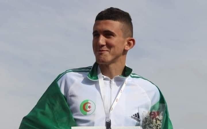 AlgerienneFaa's tweet photo. #أسامة_شراد 🇩🇿 يحقق برونزية 🥉 نهائي سباق 1500متر رجال 
ضمن فعاليات الألعاب العسكرية الأفريقية أبوجا نيجيريا 2024 https://t.co/U6PUrQZzOm