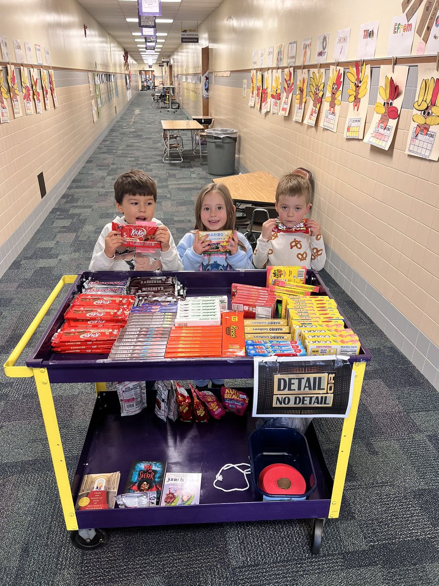 Mr_Esbenshade's tweet photo. Winner Winner!!! Contestants Card Numbers have been announced! November’s Winners visit the Candy Man and his Candy Cart during Game Show Day at Highland Elementary! #Kindergarten #ContestantCardWinners #MountaineerMoments @GoMounts
#GreatestGameShowInEphrataPA https://t.co/nR1gSqIA6F