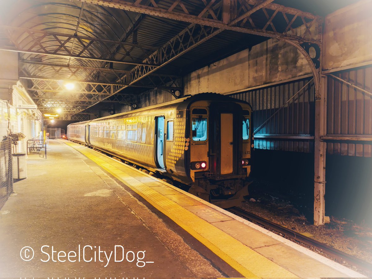 SteelCityDog_'s tweet image. End of the line. Stranraer.

#class156 #supersprinter #stranraer #scotland @ScotRail