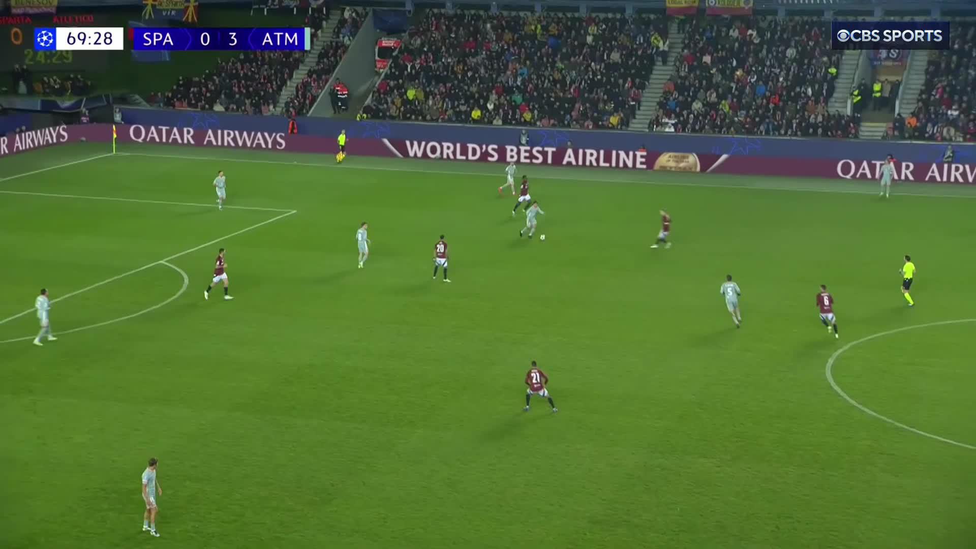 That team build up play 🤝Antoine Griezmann comes off the bench to slot it home 🎯