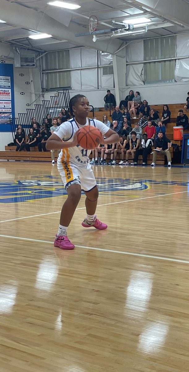 Antonio Simms (@coachsimms2115) on Twitter photo Playing shooting guard his whole life, now the point guard on a Varsity level as a 8th grader.. #playatyourownpace <a href="/JaydenSimms13/">Jayden Simms</a> Playing shooting guard his whole life, now the point guard on a Varsity level as a 8th grader.. #playatyourownpace <a href="/JaydenSimms13/">Jayden Simms</a>