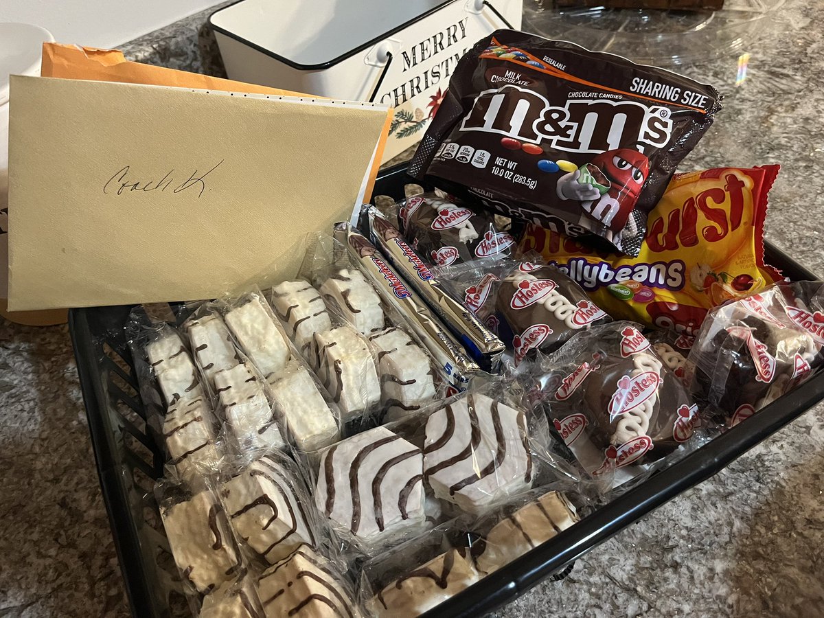 Had a surprise visit from these 🏈 players/manager a few days ago! Had a great visit! Of course the unexpected goodies they brought  <a href="/mikekirschner1/">mike kirschner</a> were awesome as well!
🖤💛🏈💛🖤always!