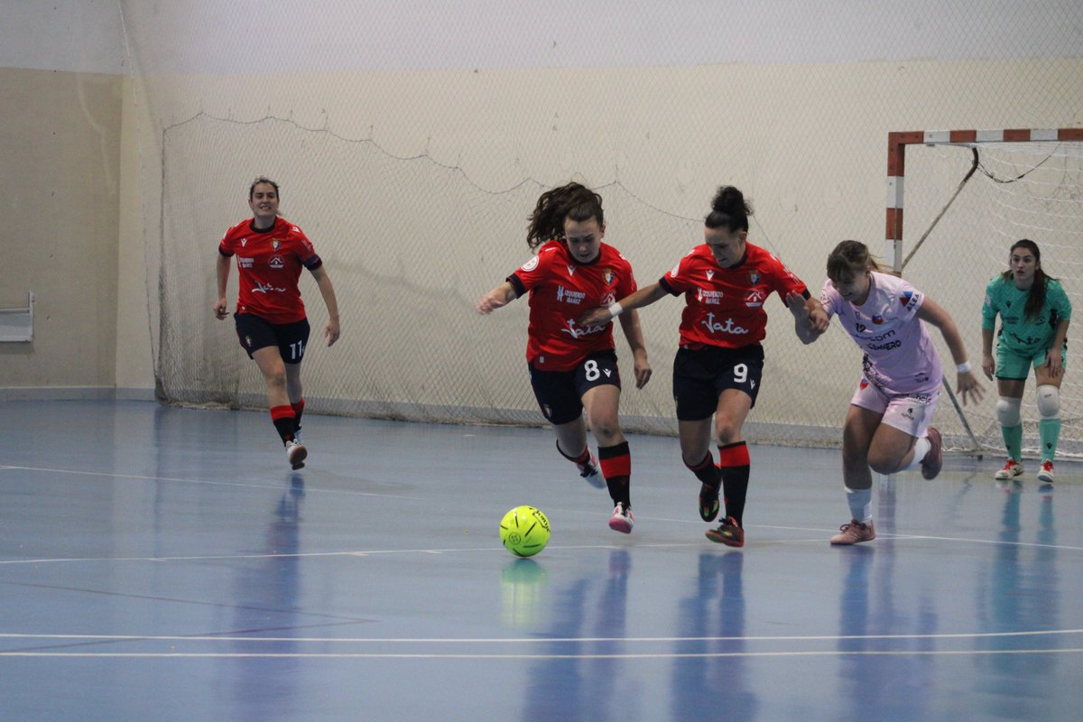 Osasuna_Futsal's tweet photo. ⏱️13' | Superamos el ecuador de la primera mitad con ventaja visitante (0-2). Sendos goles llegaron en las dos primeras llegadas sobre el marco de Amaia

🆚 @futsi_atletico 

🏆 #CopaDeLaReinaFS

📺 @fedfutnavarra https://t.co/knjt6vnOZJ https://t.co/j93jcdoU6i