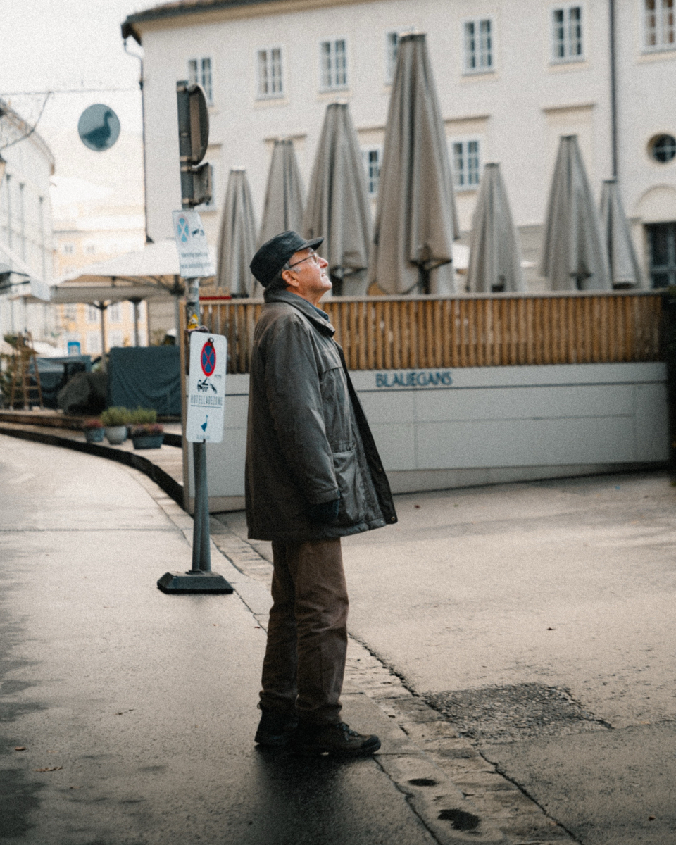 andreaschirass's tweet photo. Salzburg has my heart.

Gear Used - Sony A7 IV / Sigma 24-70mm f/2.8

#photography #sonyalpha #capturemoments #portraits #lifestyle #travelphotography #storytelling #photooftheday https://t.co/pmrFtK00z2