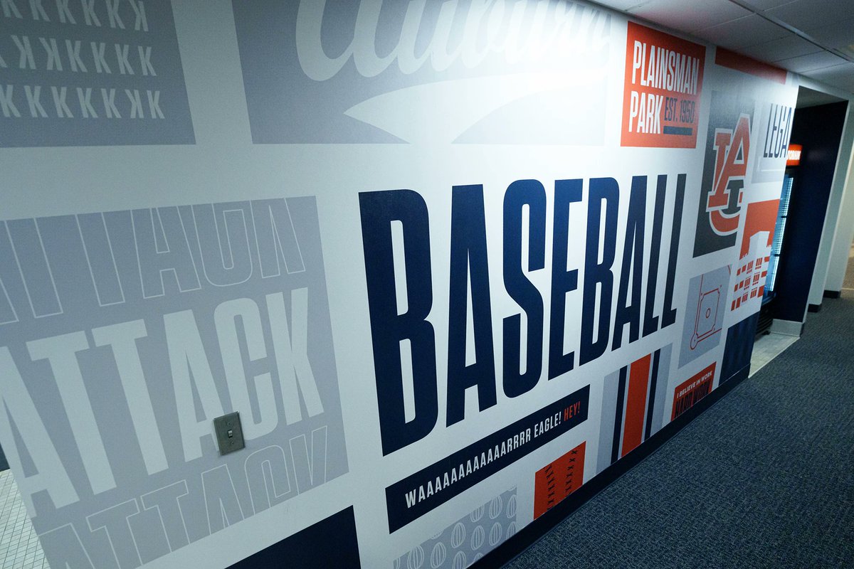 CDFLsports's tweet photo. The new locker rooms are 😮‍💨🤌 @AuburnBaseball

#CDFLDesign #WarEagle #AllforAuburn https://t.co/3WLh7LOkye