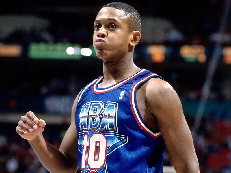 BJ Armstrong says that players in today’s NBA lack creativity because all they want to do is shoot threes, hunt fouls, and only take layups

"When I go watch the game, there's no more creativity, there's no more imagination. It's just that we have basically robots running up and