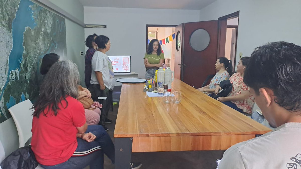 mlauramondino's tweet photo. Continúan las Mentorías para Emprendedores!😃

Hoy se inició en la sede de @NexoSForg la mentoría: “Fotos que venden: fotografía y edición para redes sociales”📸 a cargo de @SomosDuin  y organizada junto a #CAMEES

¡Felicitaciones a quienes se capacitan para crecer!🙌
#SantaFe https://t.co/r5zD6V5uGK