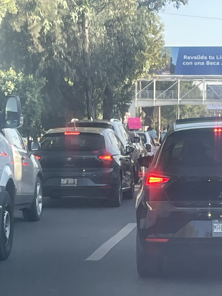 ingrayito's tweet photo. @AztecaNoticias Manifestación en Atizapán. https://t.co/vMeP4ai4Up