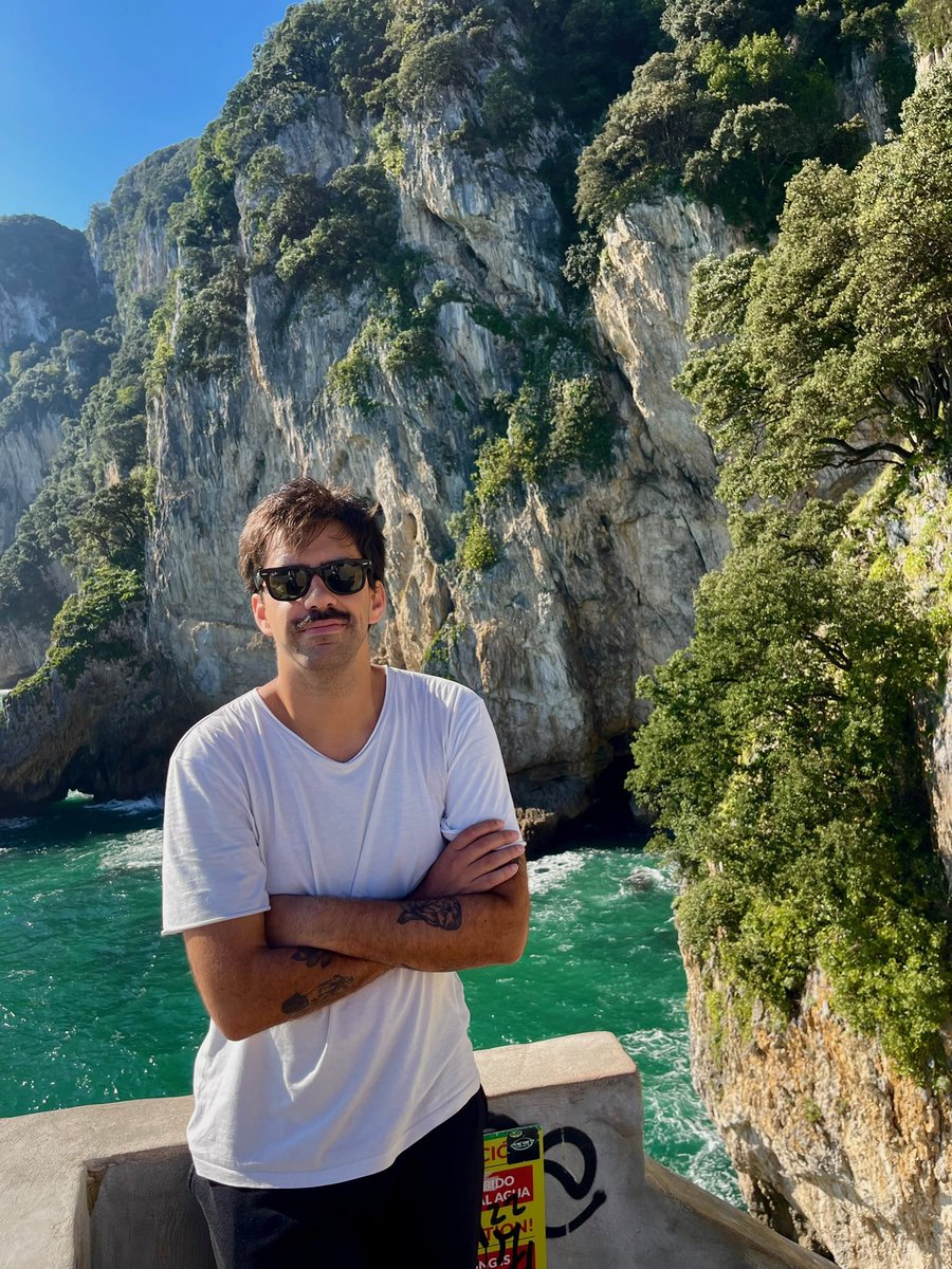 Rub23en's tweet photo. Por los viajes que soñamos, por los que vivimos y por los que aún están por venir…🌟🪐❤️‍🩹 https://t.co/nnBqyCAjdV