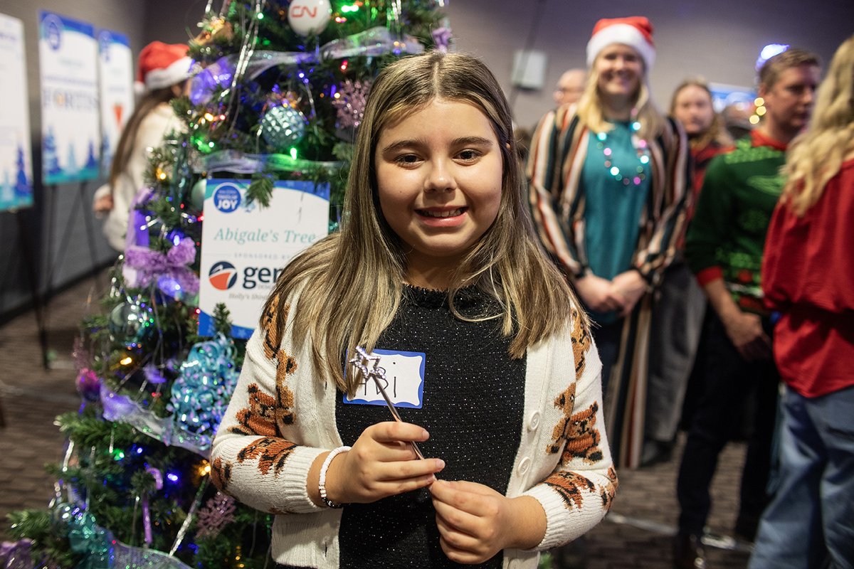 genoadesign's tweet photo. What an uplifting morning as we had an opportunity to welcome wish kids and their families at Newfoundland and Labrador's first Trees of Joy event today in support of @MakeAWishCA. We hope this is only the first of many great events to come! #makeawishnl #treesofjoy https://t.co/1jUN3RmWg5