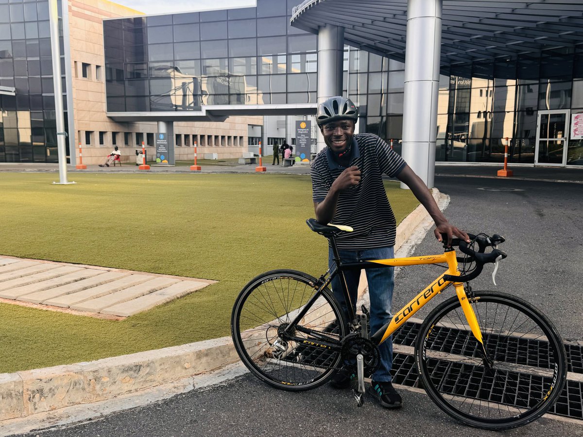 JamesKumbeni's tweet photo. Embracing cycling is a simple, eco-friendly solution to #ClimateChange. Let's take #ClimateAction NOW and pedal our way to a cleaner, greener future! #CycleForClimate #CleanAirGhana #Sustainability https://t.co/Vm60FY1HcF