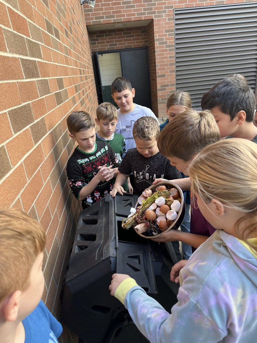 zeps_fcs's tweet photo. We have a new addition to our middle school classroom! A SECOND composting bin just like the one at the high school was gifted to us by Ms. Tabby! 

The fifth graders put it to good use right out of the gate! “It’s good to be GREEN” is taking on a whole new meaning! 🌱 https://t.co/cD9Yg1FCe8