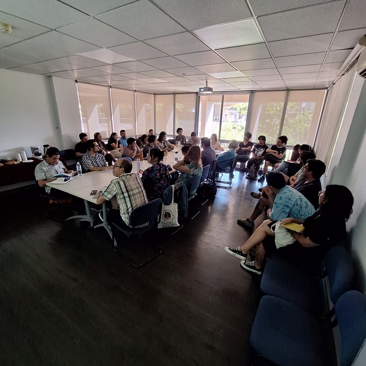 A esta hora en conversatorio “Chile Underground. The Santiago Metro and the Struggle for a Rational City”, donde la Dra. <a href="/ABChastain/">Andra Chastain</a> de <a href="/WSUPullman/">WSU Pullman</a> comparte su análisis sobre el metro de Santiago y su impacto en la planificación urbana de la ciudad.