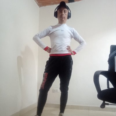 ovejarisca's tweet photo. @hypno_ze Mi mamá no se ve así https://t.co/NVSQoks3Vl