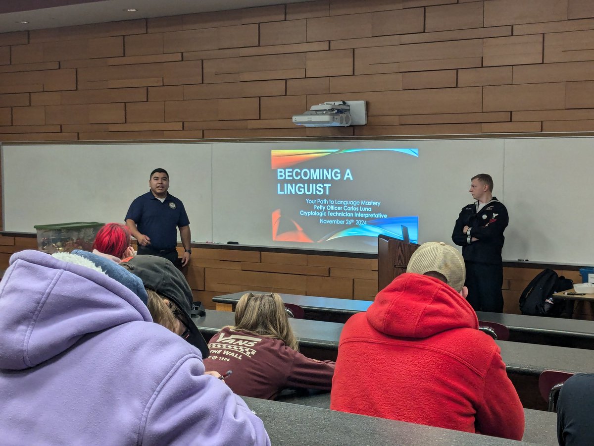 MoebesMusic's tweet photo. Thankful for a day of learning with our local Navy recruiters, and a Navy linguist! Students of foreign language learned about military careers! @RollaBulldogs It's a great day to be a Bulldog! https://t.co/k9g1kiEs60