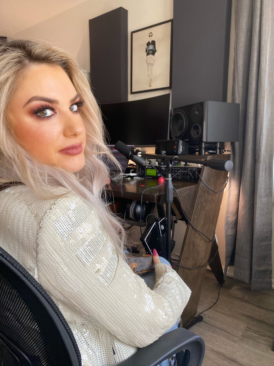 hunterblairnyc's tweet image. 3 years of my debut album #ScorpioSeason. During unprecedented times of the pandemic, I had one goal: to finish this project. Thank you all. 🦂🖤