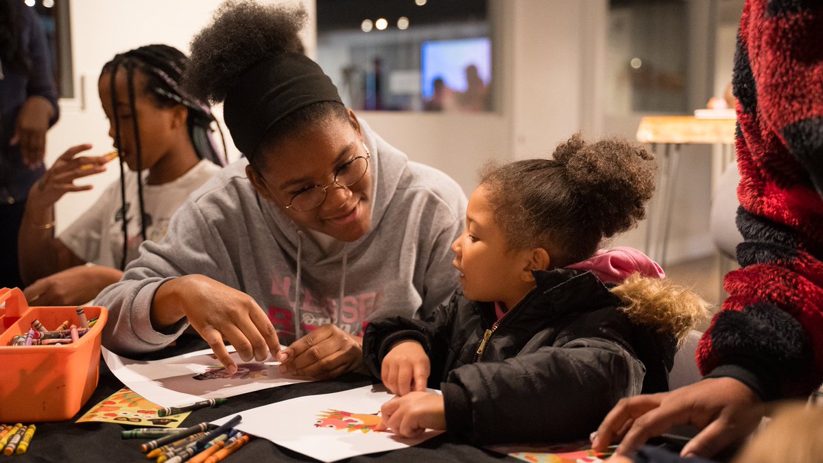 Last Saturday, Helm sponsored CHANGE Church’s Fill the Table event at the Story Factory! It was an amazing event filled with impact, connection, and community. We are thankful for every opportunity we have to serve our community and for the volunteers that make it possible!