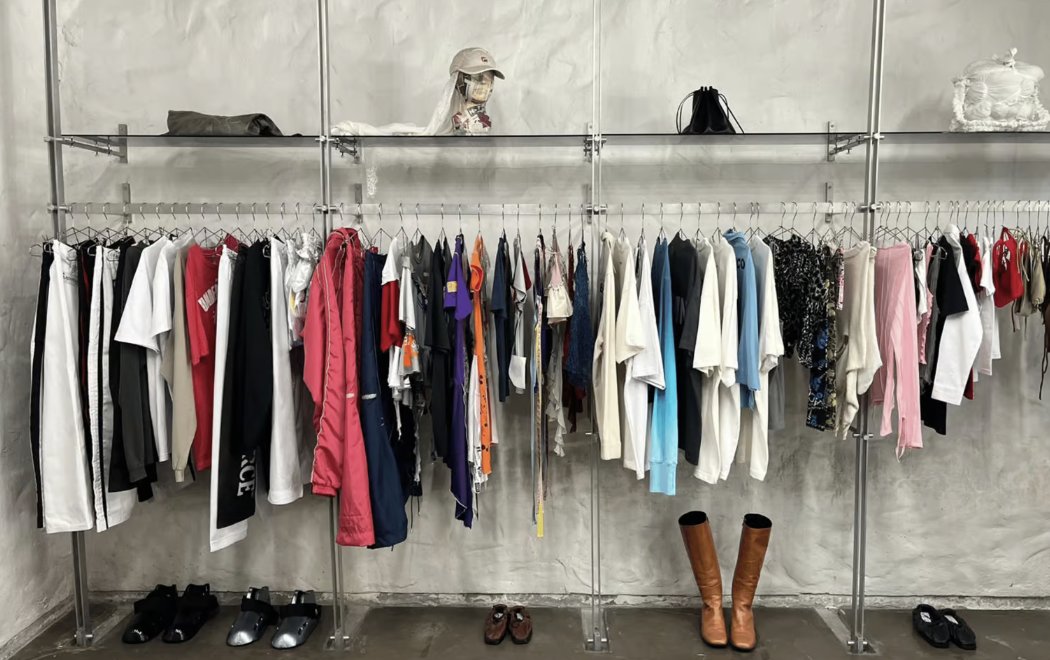 localmx_'s tweet image. #ModaLocal VENA es una tienda ideal para quienes buscan moda auténtica, responsable y con ese toque único que refleja una estética sofisticada y original. lc.cx/U28P0m