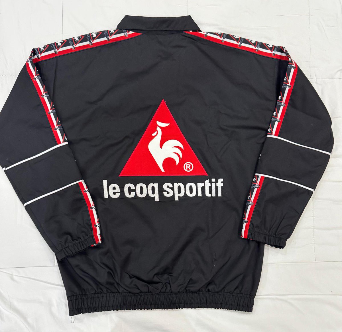 Sample all done and she’s a beauty 😍

Will be on sale soon to get orders in for Xmas delivery 

Who’s interested ?

Need around 20 to get them made 😁

RT’s appreciated ❤️

#CAFC