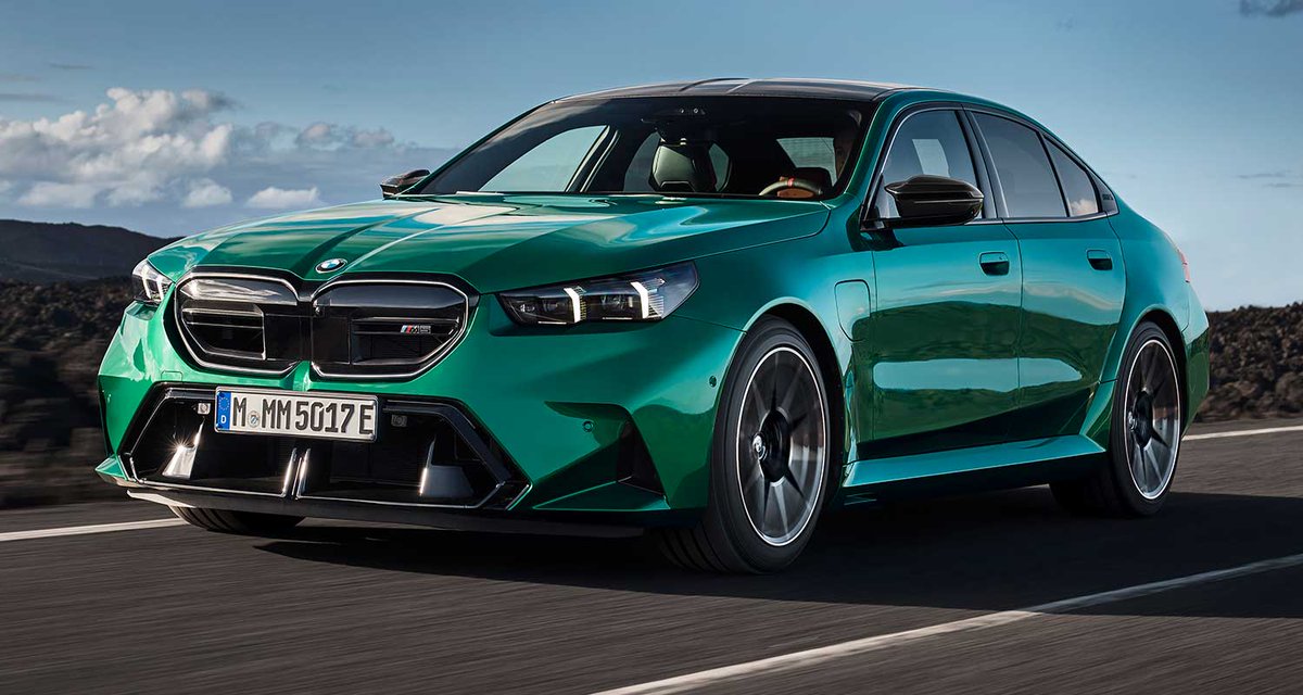 Sasha ✨ tweet media