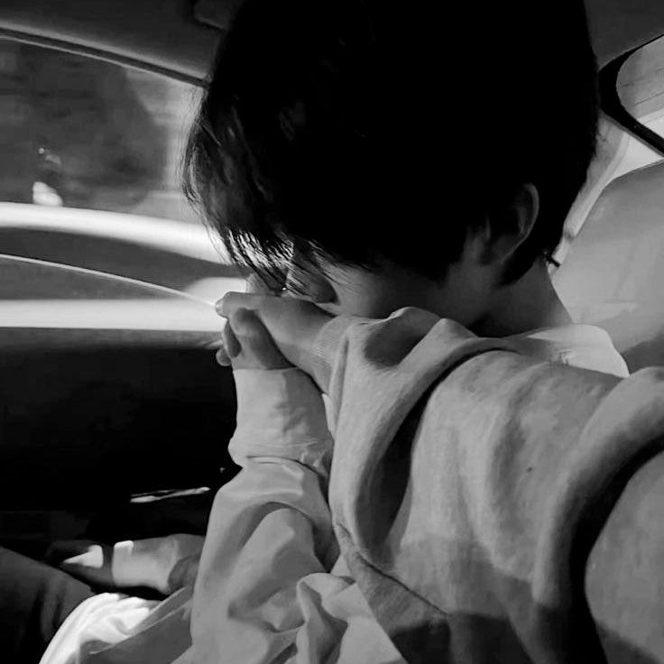 choirsubin's tweet photo. 03:03 @choiyewoo https://t.co/CyfStHLZaa