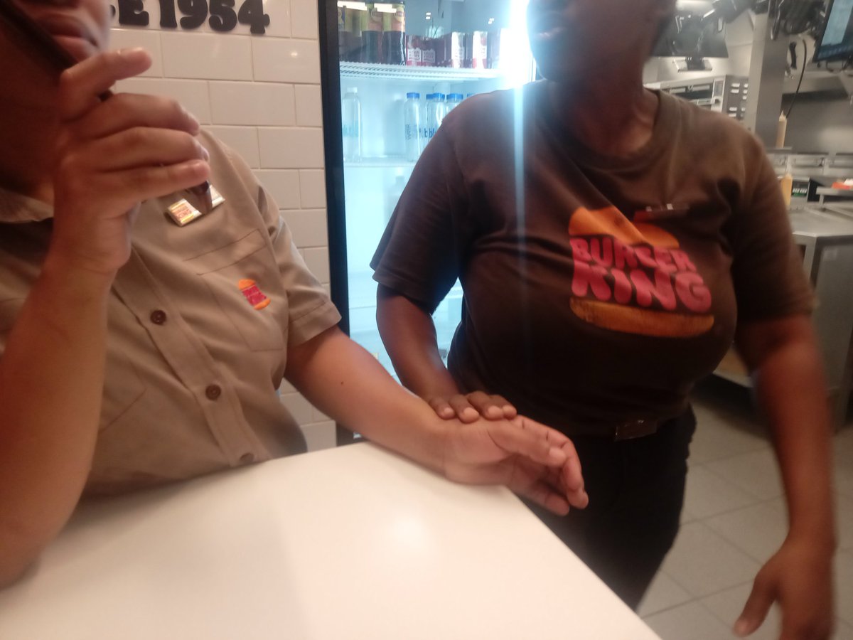 ditsamai's tweet photo. Service @BurgerKingZA  protea glen shocking the even force u to buy their own meal. A video will follow soon. https://t.co/3724n74h8t