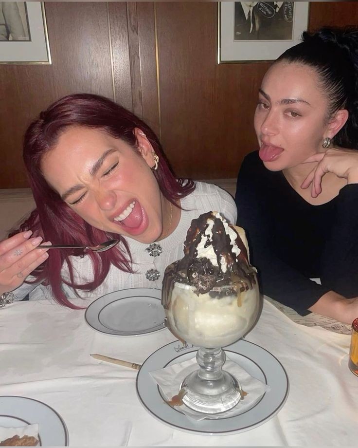 Com a minha cantora favorita. @solarlondonz