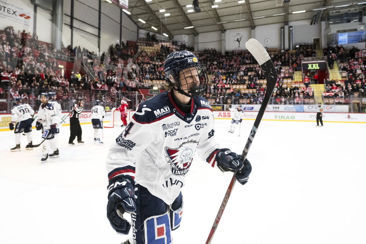 Ett stort grattis till 17-årige Eddie Genborg som ikväll har gjort sitt första SHL-mål för Cluben!