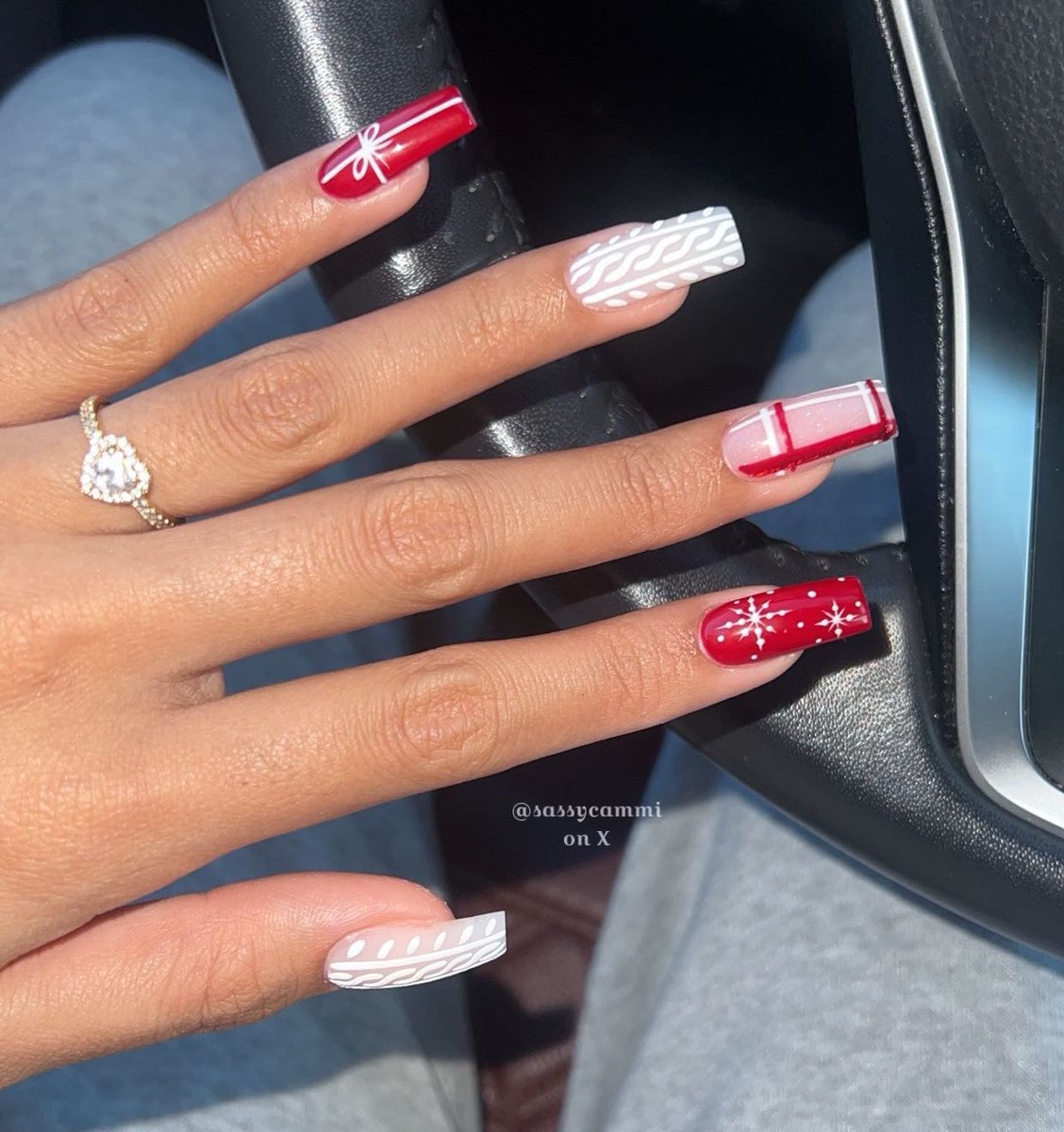 sassycammi's tweet photo. nails done! aren’t they perfect ❤️ reimburse $110 https://t.co/buiovk83dA